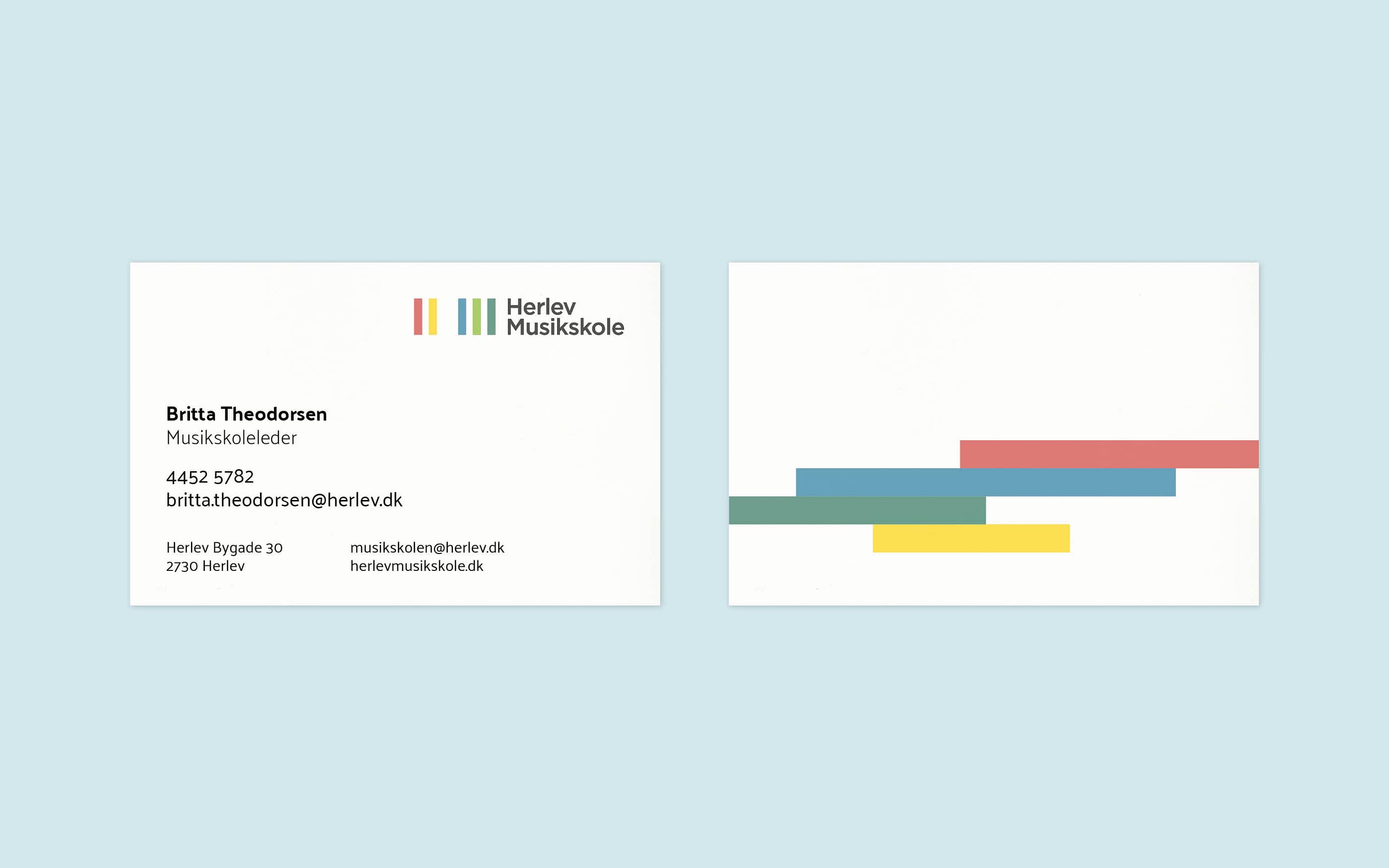 Visitkort og papirlinje som del af designmanual til Herlev Musikskole